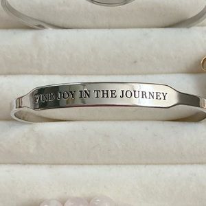 Bangle bracelet